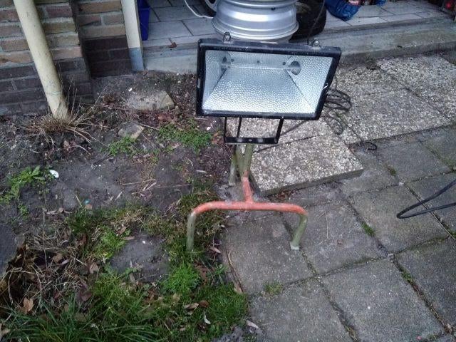 Industrie Bouwlamp op stand. Halogeen. Breedstraler., Gebruikt, Met statief, Ophalen of Verzenden, Lamp met armatuur