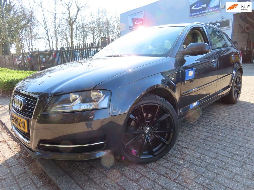 Audi A3 Sportback 1.2 TFSI Attraction Pro Line Business AUTO, Auto's, Euro 5, Stof, Gebruikt, 4 cilinders