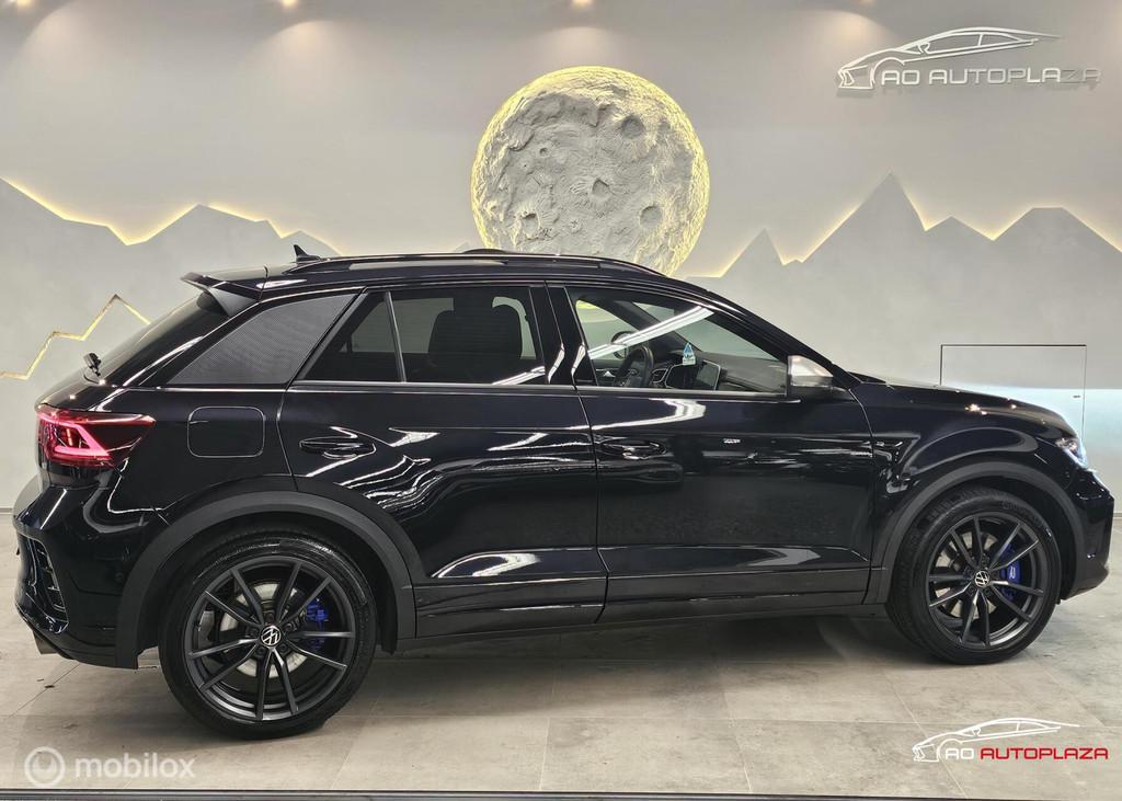 Volkswagen T-Roc 2.0 TSI 4Motion R Panorama/Akrapovic/Keyles, Automaat, Adaptive Cruise Control, Zwart, 4 cilinders