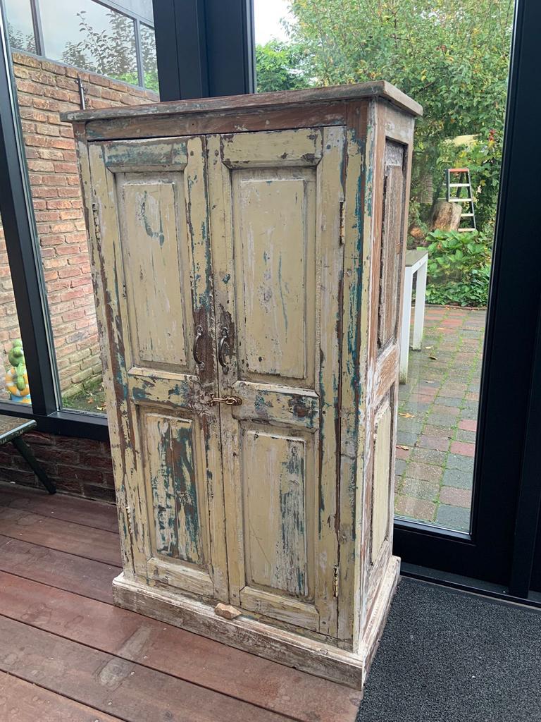 Unieke kast van sloophout - Vintage retro look, Ophalen, Zo goed als nieuw