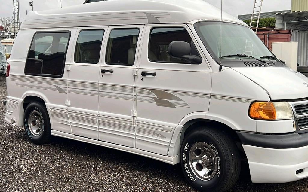 Dodge B1500 Chevrolet Chevy rolstoellift camper low miles, Achterwielaandrijving, Beige, Wit, Leder