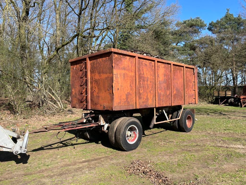 Kipper schamel 21 kuub, Ophalen