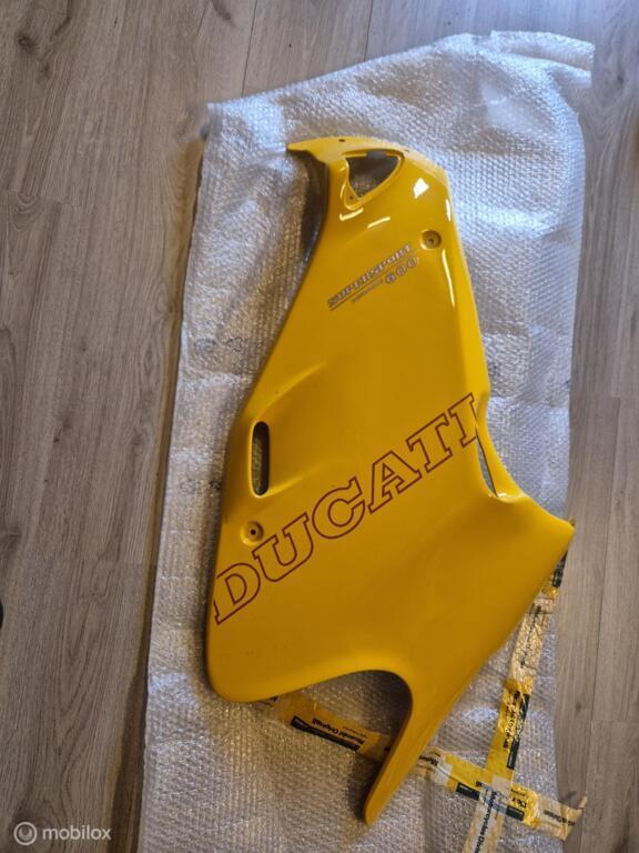 Zijkuipdeel kuip origineel rechts NIEUW SS Supersport 600 FF, Motoren, Nieuw, Factorystore.service@ducati.com, Ophalen of Verzenden