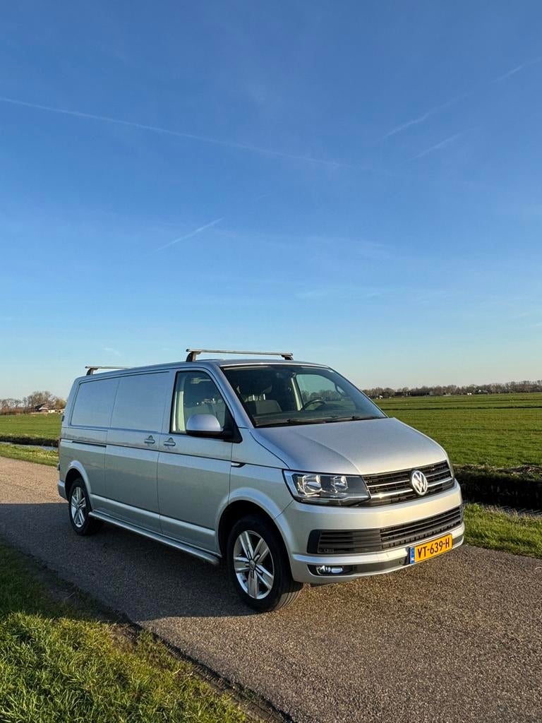 VW Transporter 2016 Highline Vol opties NAP, 4 cilinders, Volkswagen, Origineel Nederlands, Diesel