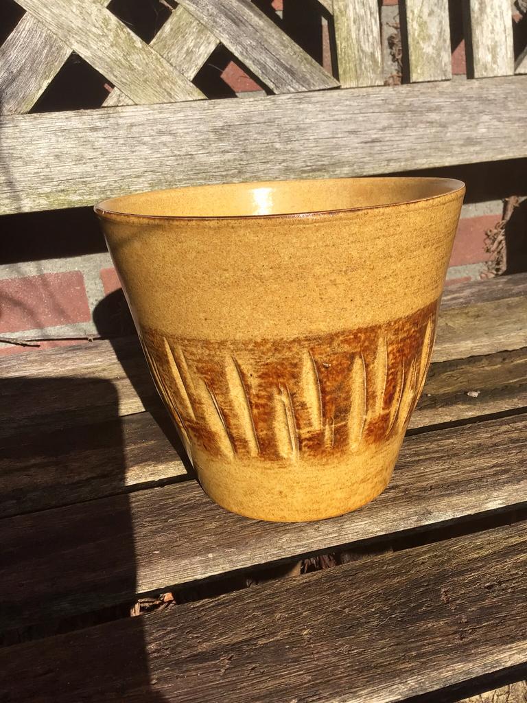 Vintage bloempot, mosterd geel., Rond, Ophalen of Verzenden, Zo goed als nieuw, Aardewerk