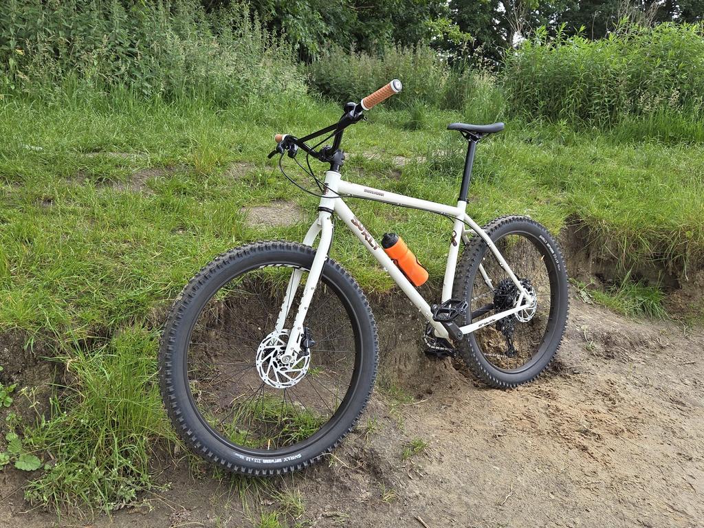 Surly Karate Monkey 27,5x3.0” snow mold white XL, Fietsen en Brommers, Fietsen | Mountainbikes en ATB, Zo goed als nieuw, Overige merken