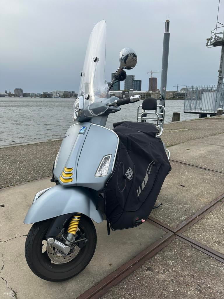 Vespa GTS 300 HPE Super 2021 | 7200 km | Zeer Nette Staat |, Motoren, Particulier