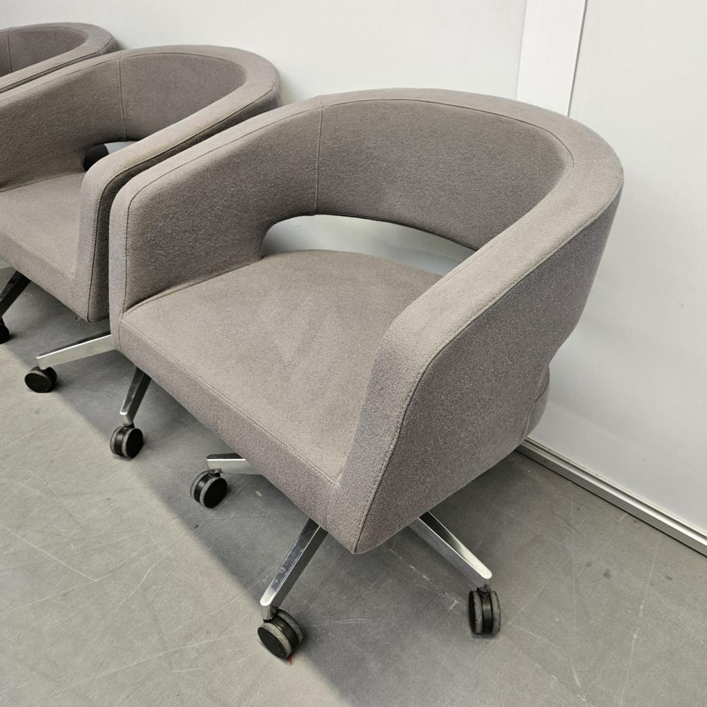 RHA Furniture draaifauteuil - grijze stof, Huis en Inrichting, Fauteuils, Niet ingevuld, Gebruikt, Niet ingevuld, Niet ingevuld