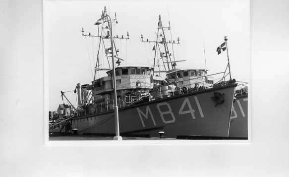 scheepvaart-foto-MARINE-M841, Ophalen of Verzenden, Zo goed als nieuw, Motorboot, Boek of Tijdschrift