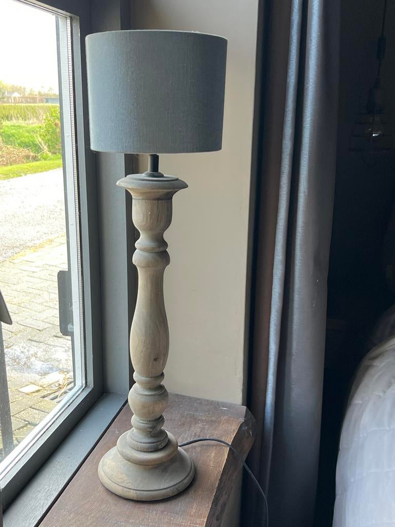 Stijlvolle houten tafellamp met stoffen kap, Ophalen of Verzenden, Zo goed als nieuw, Hout, 50 tot 75 cm