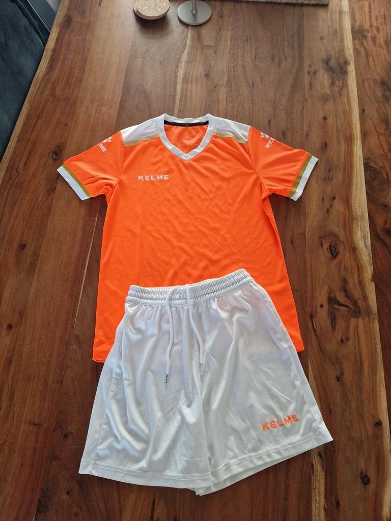 Kelme voetbaltenue oranje XXS, Ophalen of Verzenden