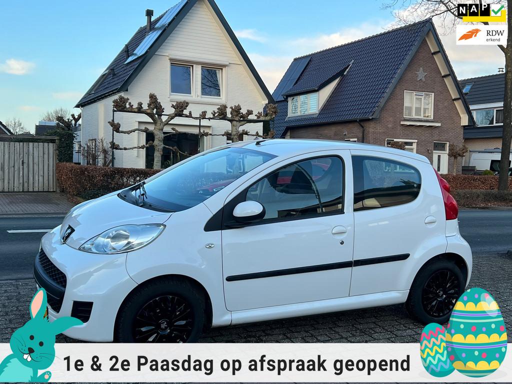 Peugeot 107 1.0-12V XS 109.000 km NL-AUTO-NAP APK T/M 3-2027, Voorwielaandrijving, Stof, Gebruikt, Zwart