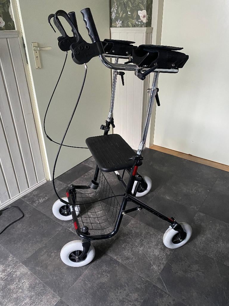 zgan rollator met onderarmsteunen Provo Premis, Diversen, Rollators, Zo goed als nieuw, Opvouwbaar, Ophalen