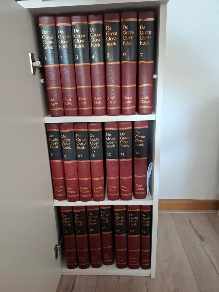 Complete reeks encyclopedieën De Grote Oosthoek, Boeken, Ophalen