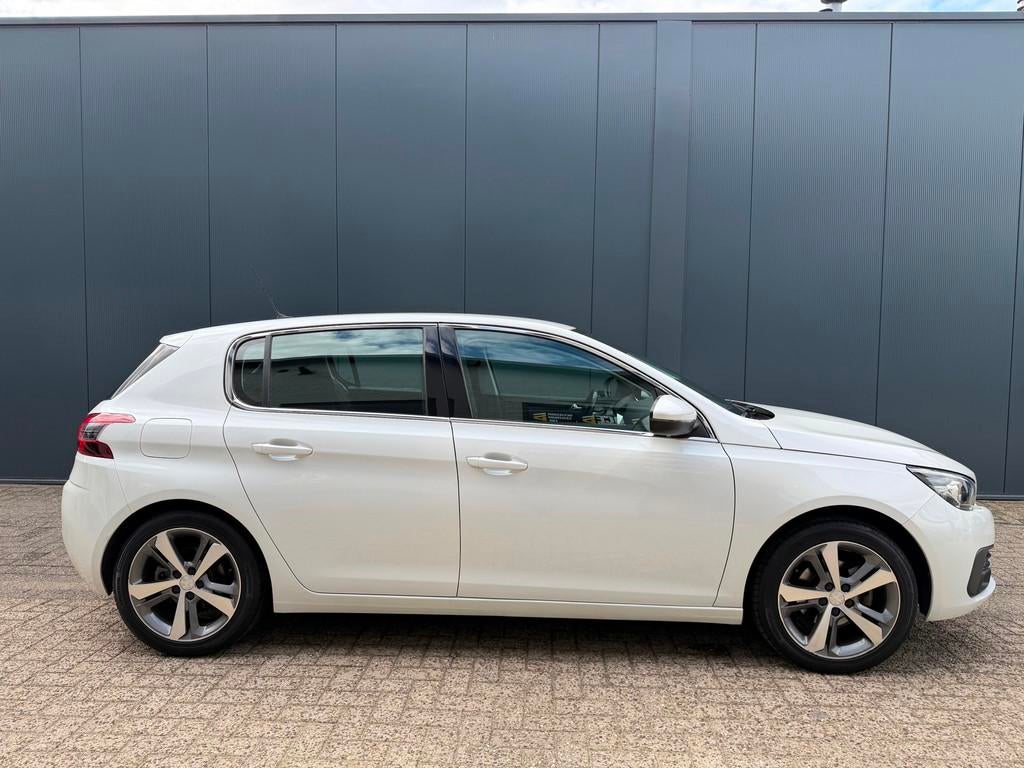 Peugeot 308 1.2 PureTech|100% Dealer Onderhoud|Topstaat!, Voorwielaandrijving, Gebruikt, Euro 6, Origineel Nederlands