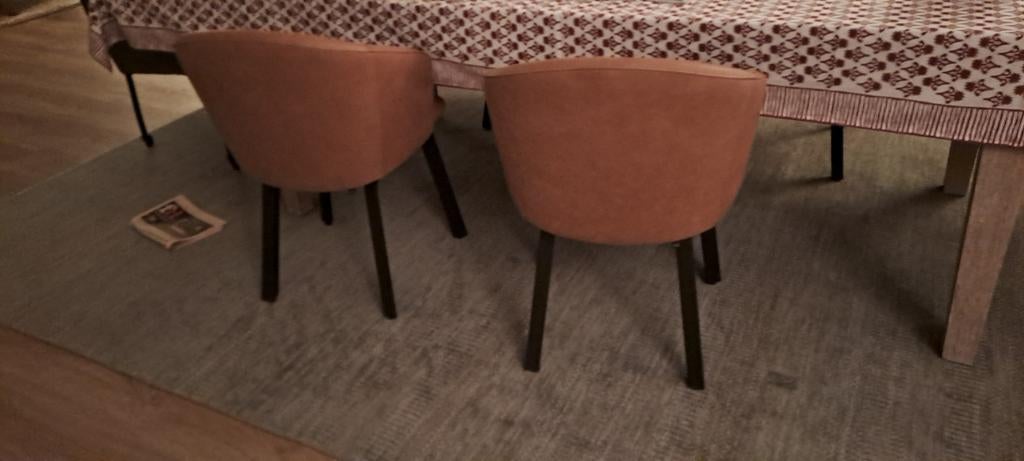 Eetkamerstoelen ARCO 4 stuks., Huis en Inrichting, Minder dan 50 cm, Rond, Leer, Zo goed als nieuw