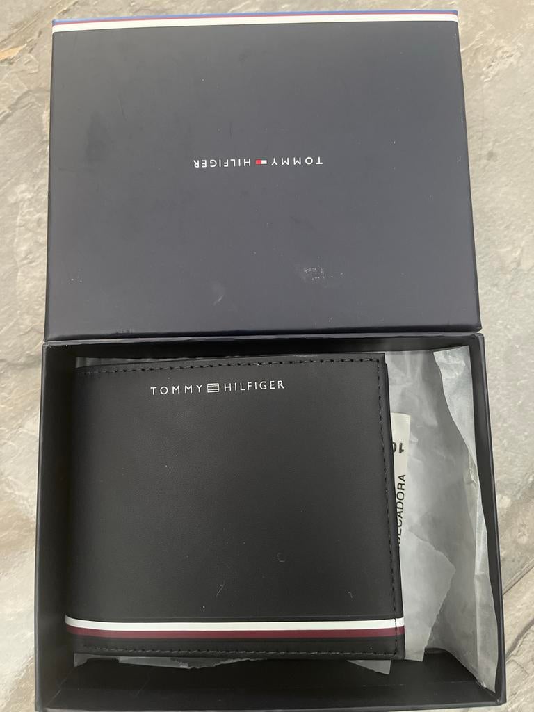 Tommy Hilfiger portemonnee zwart, Sieraden, Tassen en Uiterlijk, Portemonnees, Ophalen of Verzenden, Zo goed als nieuw, Zwart