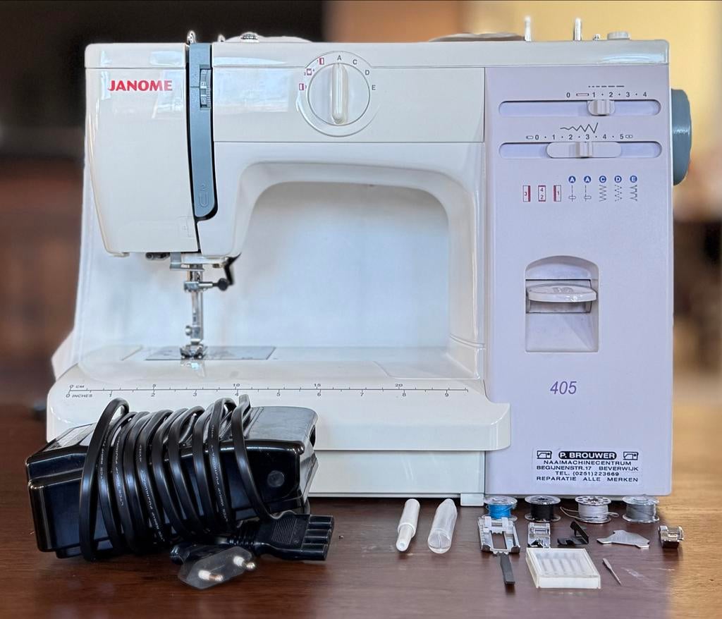Janome 405 naaimachine met accessoires, Hobby en Vrije tijd, Ophalen of Verzenden, Gebruikt, Naaimachine, Janome
