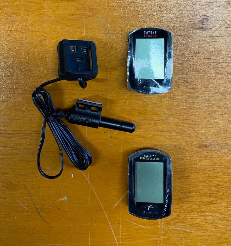 Cateye strada cc-rd100 / zenders en bevetsiging beugels, Ophalen, Nieuw