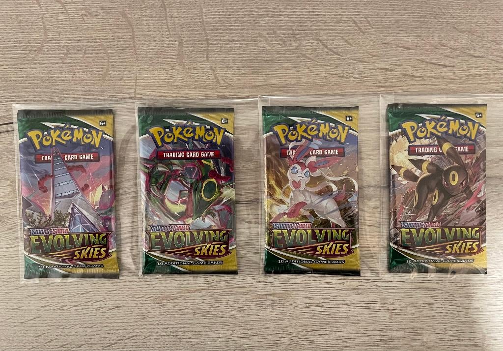 Evolving Skies booster pack Pokemon - full art set - sealed!, Hobby en Vrije tijd, Verzamelkaartspellen | Pokémon, Ophalen of Verzenden