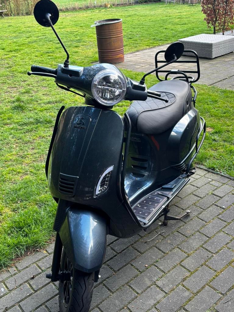 Marengo scooter, Ophalen, Maximaal 45 km/u, 49 cc, Zo goed als nieuw