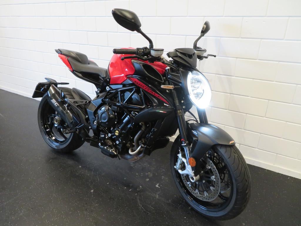 MV Agusta BRUTALE 800 NIEUWSTAAT HISTORIE (bj 2020) - foto 2