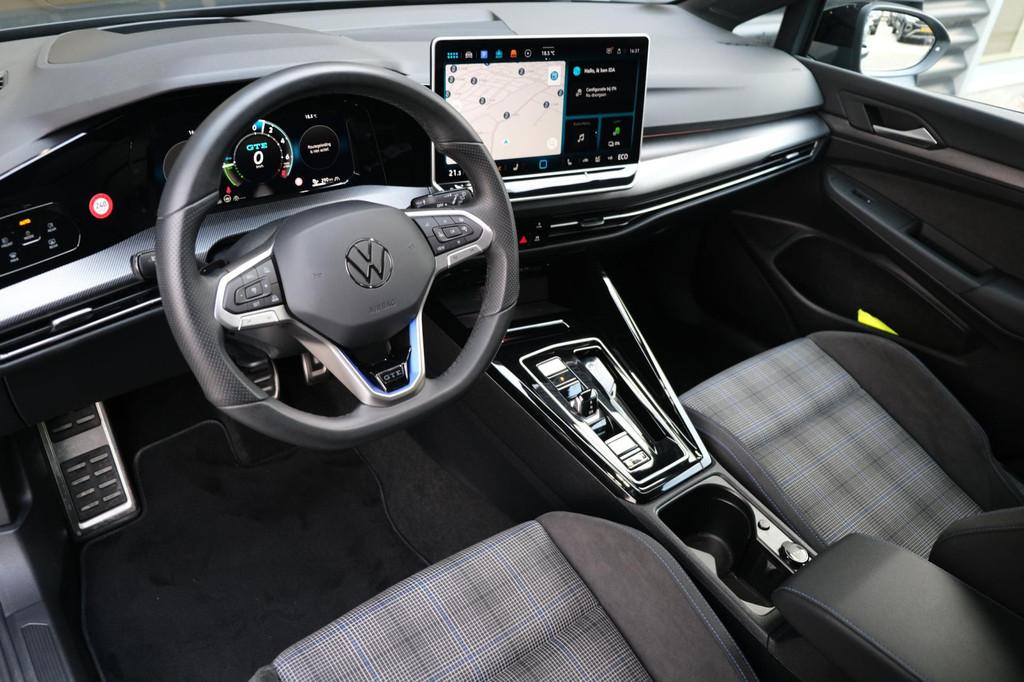 Volkswagen Golf 8.5 1.5 eHybrid GTE 272PK IQ Cam HuD Mistlam, 4 cilinders, Grijs, 1700 kg, Zilver of Grijs