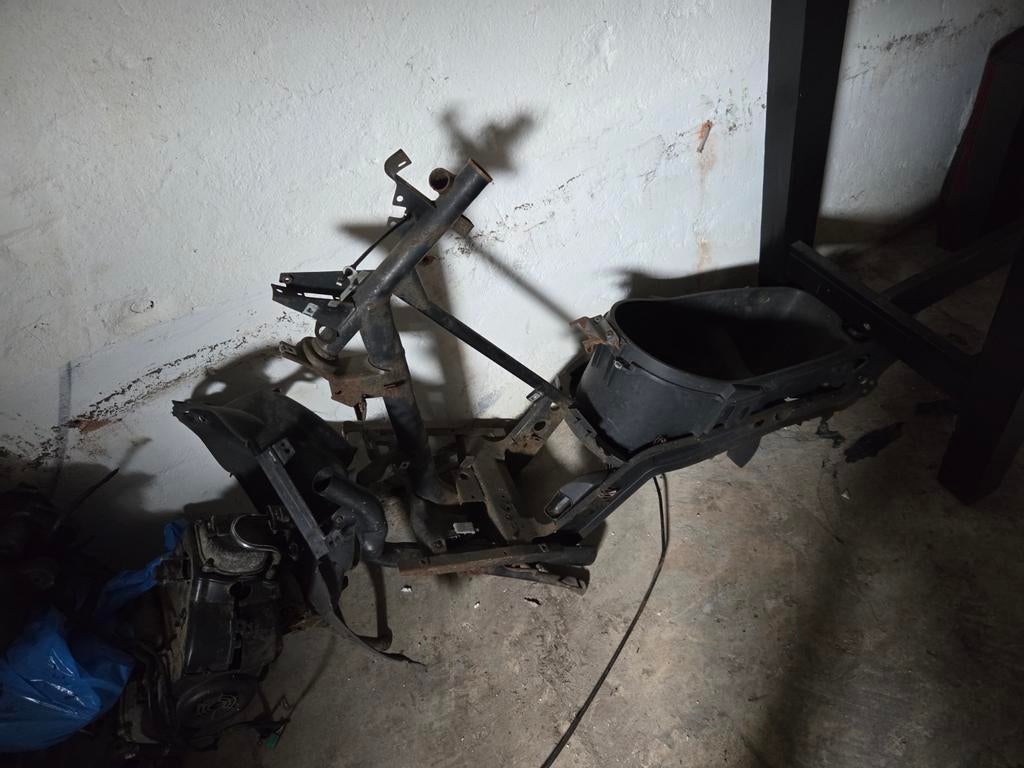 Gilera runner frame, Fietsen en Brommers, Scooters | Piaggio, Ophalen of Verzenden