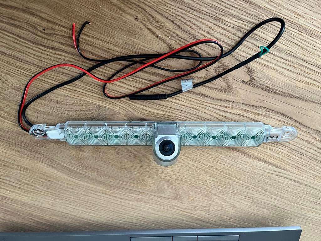 Achteruitrijcamera Carado in derde remlicht, Caravans en Kamperen, Camper-accessoires, Ophalen of Verzenden, Zo goed als nieuw