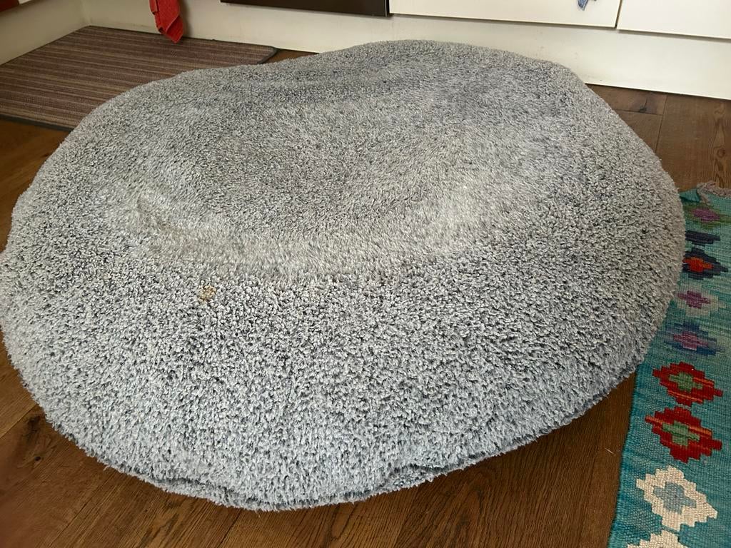 Hondendonut, grijs, zeer stevige en toch zachte hoes., Dieren en Toebehoren, Ophalen, Zo goed als nieuw