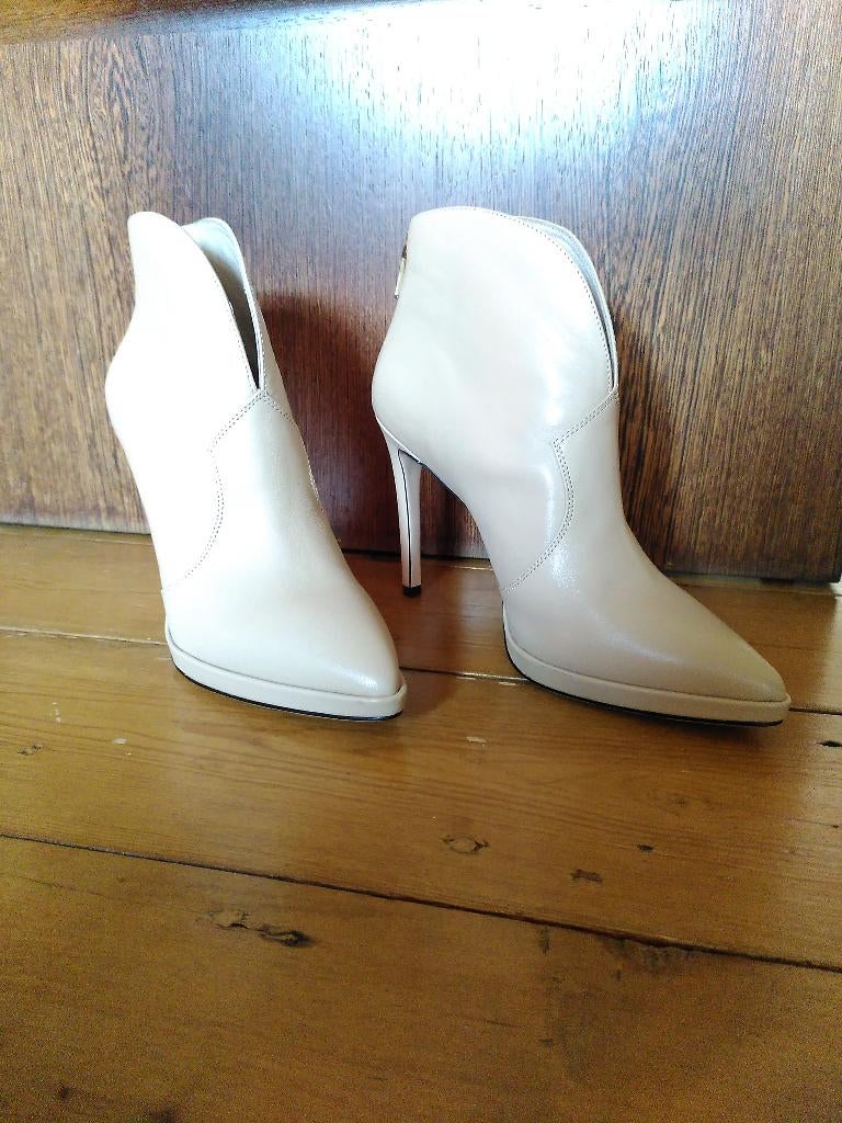 LolaCruz enkellaars pumps Maat 41 Lola Cruz, Pumps, Beige, LolaCruz, Ophalen of Verzenden