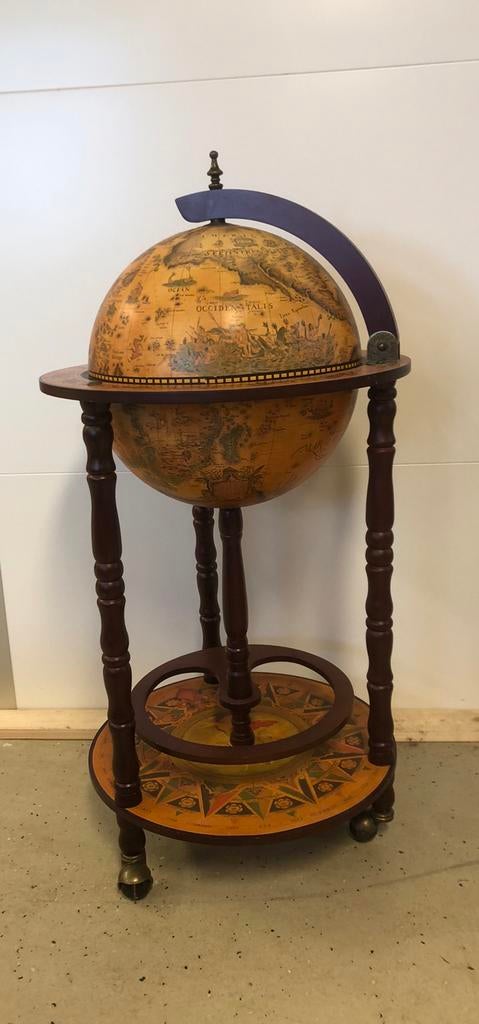 Globebar 87 cm hoog, 50 tot 75 cm, Ophalen of Verzenden, Zo goed als nieuw, Minder dan 5 flessen