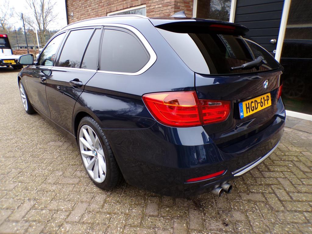 BMW 3-serie Touring 328i High Executive Automaat / Navi, Automaat, 745 kg, Gebruikt, 4 cilinders