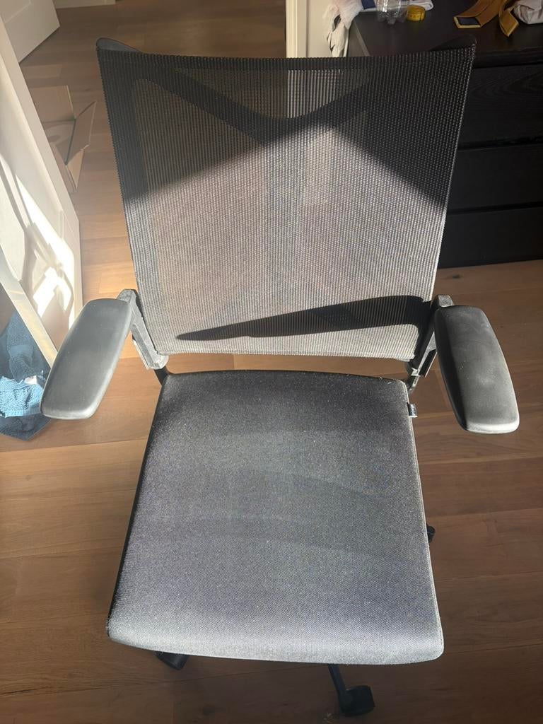 Girsberger Camiro met defect aan veersysteem, Ophalen, Zo goed als nieuw, Zwart