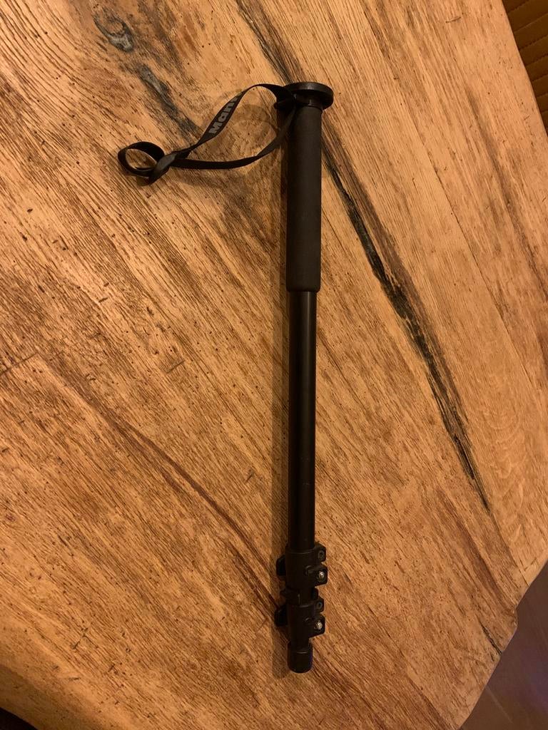 Statief fototoestelManfrotto, Ophalen of Verzenden, Zo goed als nieuw, 150 tot 175 cm, Eenpoot