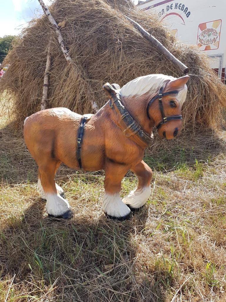 Werk paard, Tuin en Terras, Tuinbeelden, Ophalen, Dierenbeeld, Kunststof, Onbekend