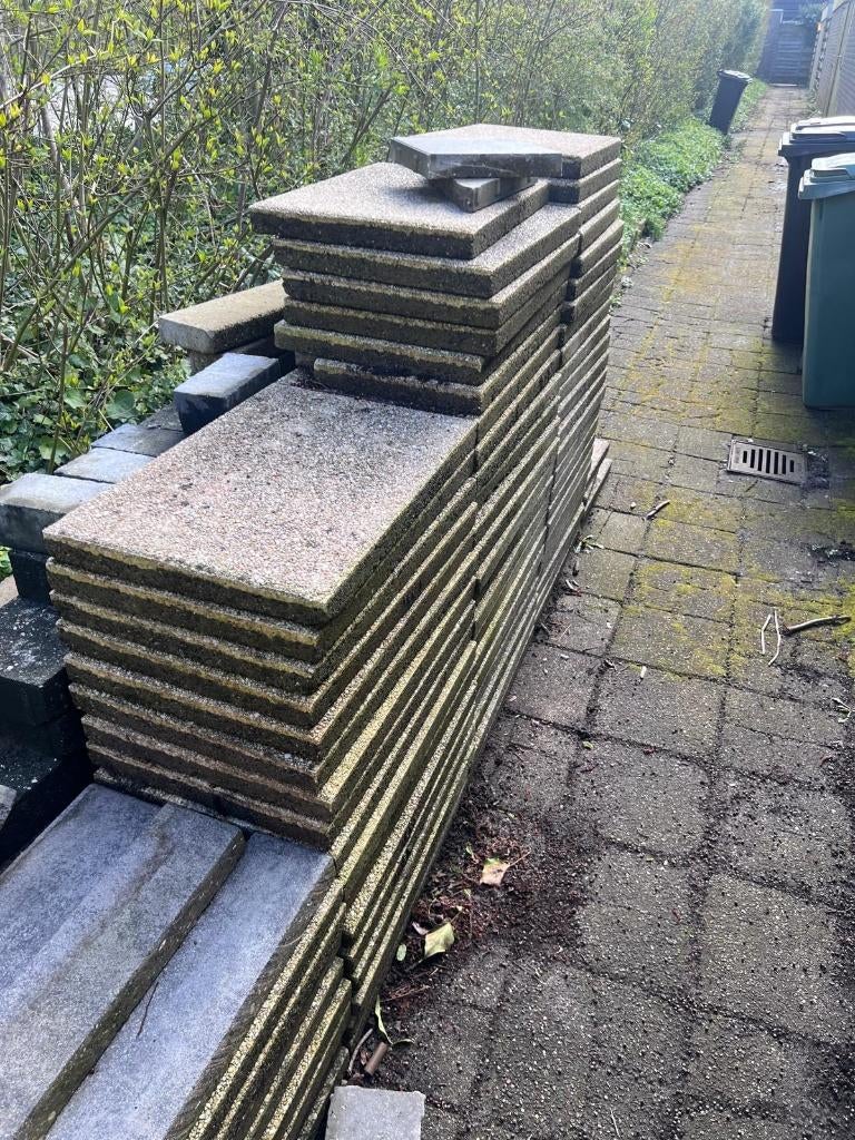 Gratis ophalen - Tegels en dakpannen, Tuin en Terras, Ophalen, Gebruikt, 10 m² of meer, Beton