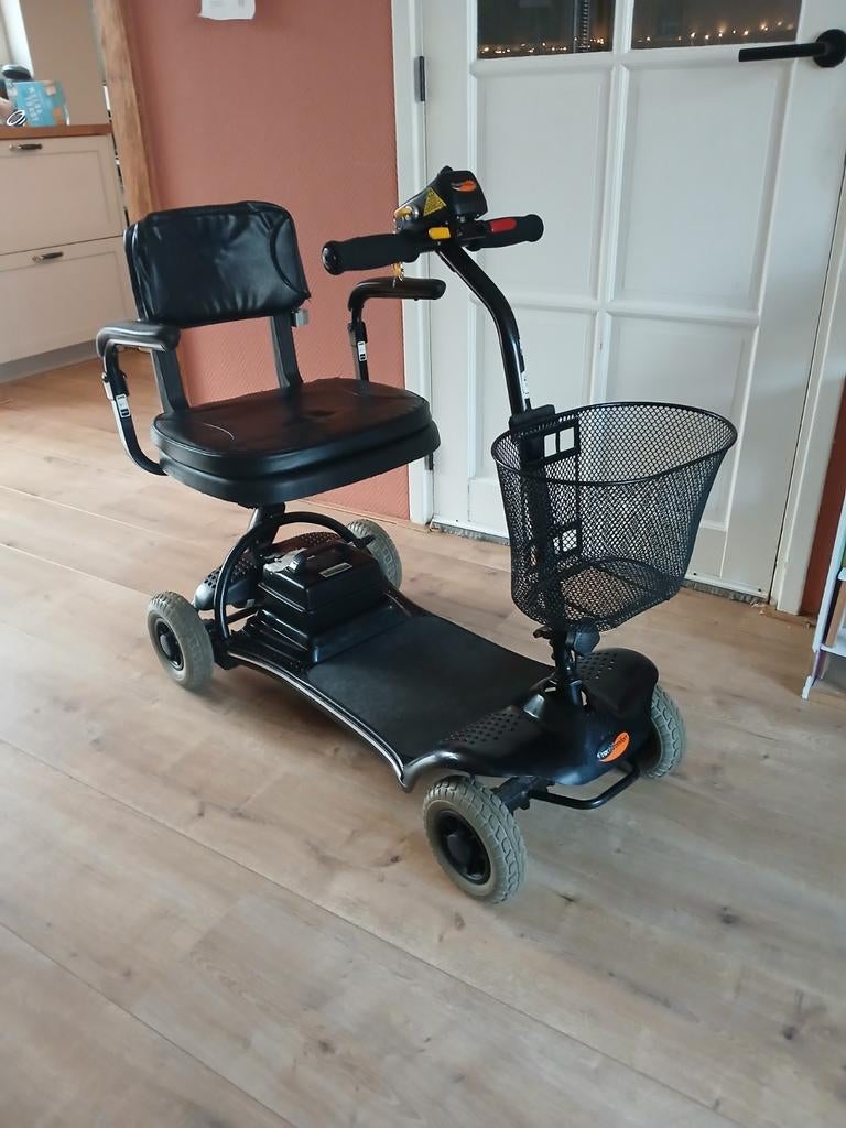 “PractiComfort scootmobiel demontabel goede accu goede staat, Ophalen, Gebruikt, 16 t/m 25 km, 10 km/u of minder