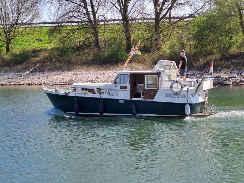 Leuke handzame Motorkruiser Biesbosch, 10 mtr., Watersport en Boten, Ophalen, Gebruikt, Staal, Diesel