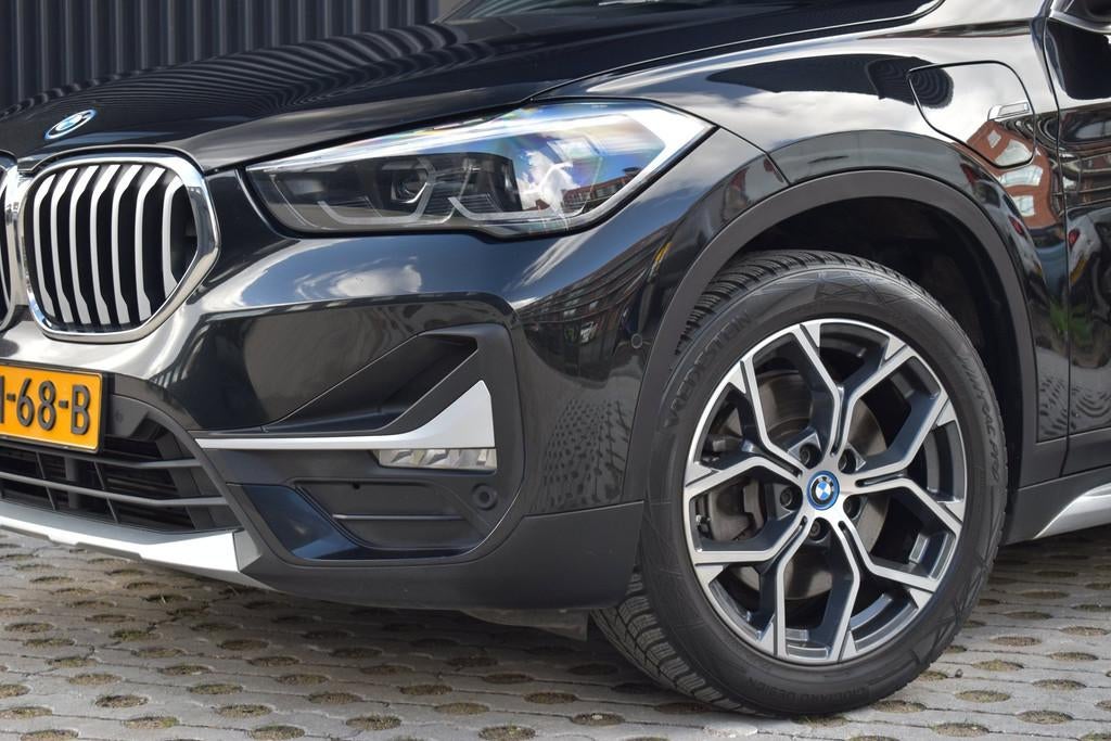 BMW X1 xDrive25e High Executive xLine | PANO | LEDER | HEAD-, 8 kWh, Gebruikt, Zwart, Bedrijf