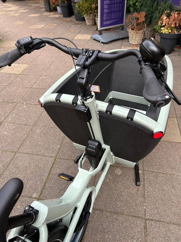 Urban Arrow Family Active Plus Bakfiets met 500 euro korting, Ophalen of Verzenden, Nieuw, Huif