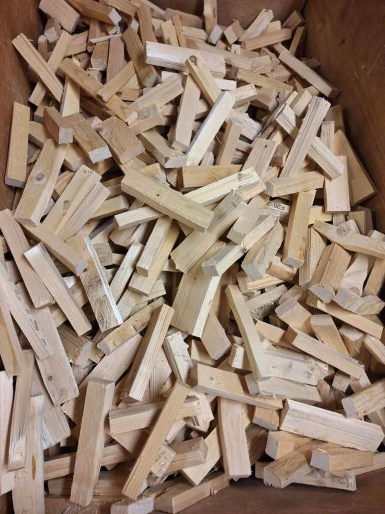 Aanmaakhout en brandhout., Minder dan 3 m³, Ophalen