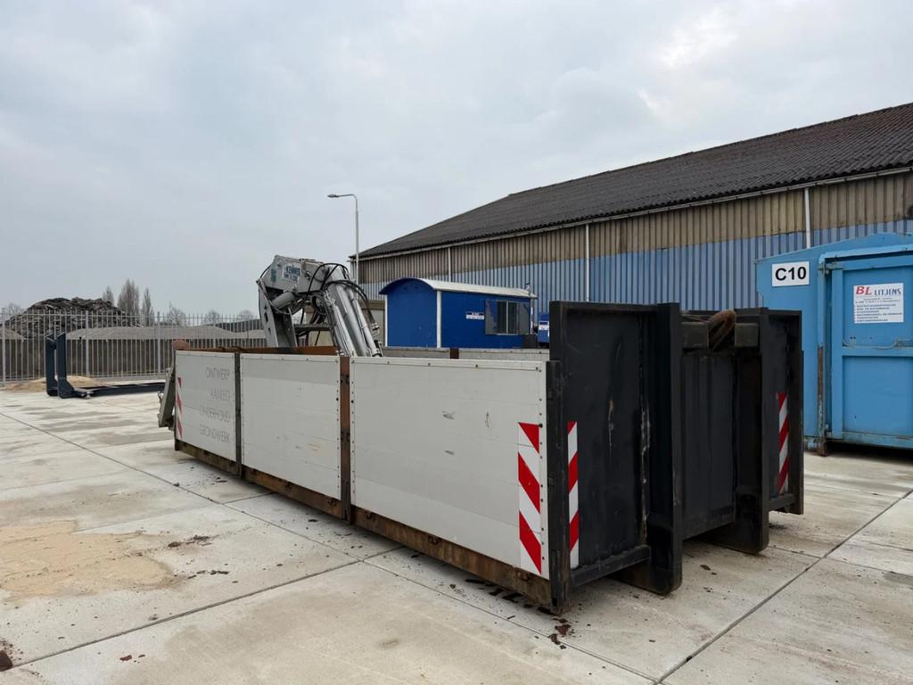 Gebruikt 14m3 container met kraan