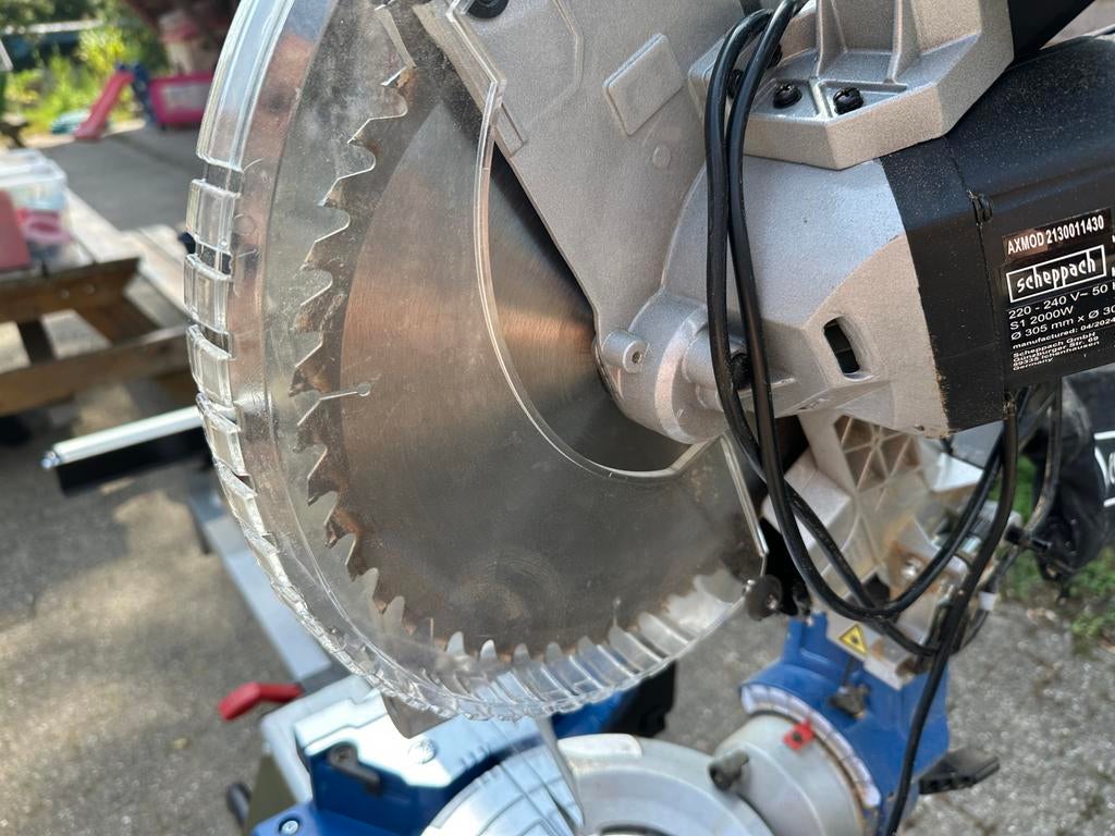 Scheppach Afkortzaag HM305SL- Zo goed als nieuw, Doe-het-zelf en Verbouw, Gereedschap | Zaagmachines, Ophalen of Verzenden, Zo goed als nieuw