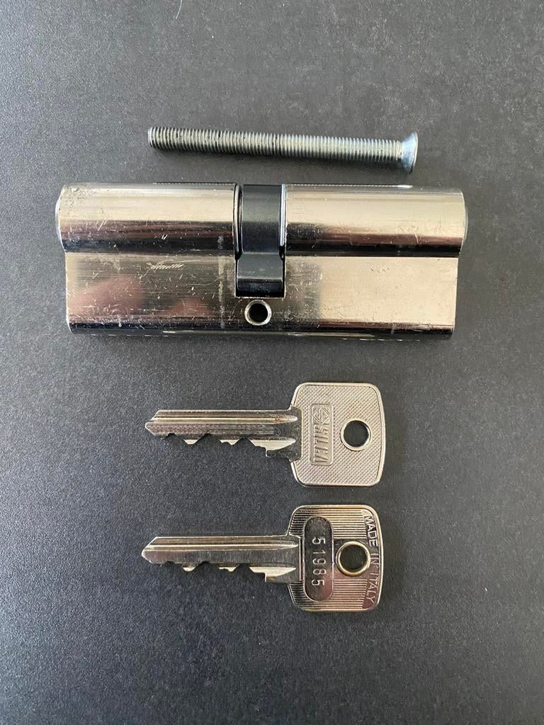 Cilinderslot 41/41 + 2 sleutels, Ophalen of Verzenden, Zo goed als nieuw, Slot