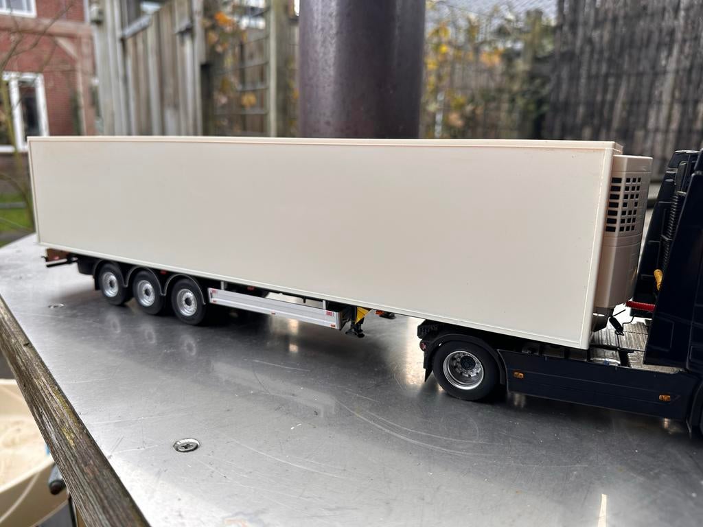 Model vrachtwagen oplegger - Pacton, Ophalen of Verzenden, Zo goed als nieuw, Overige merken