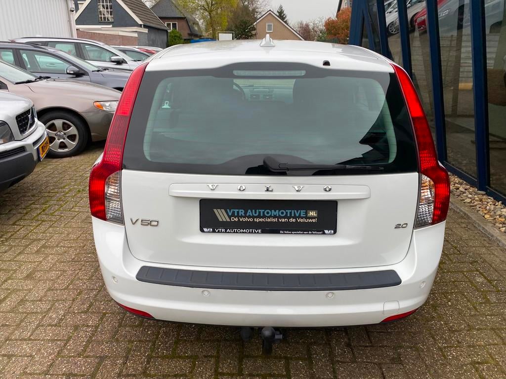 Volvo V50 2.0 Business Edition NAVI / XENON / TREKHAAK, Auto's, Volvo, Voorwielaandrijving, 145 pk, Stof, Gebruikt