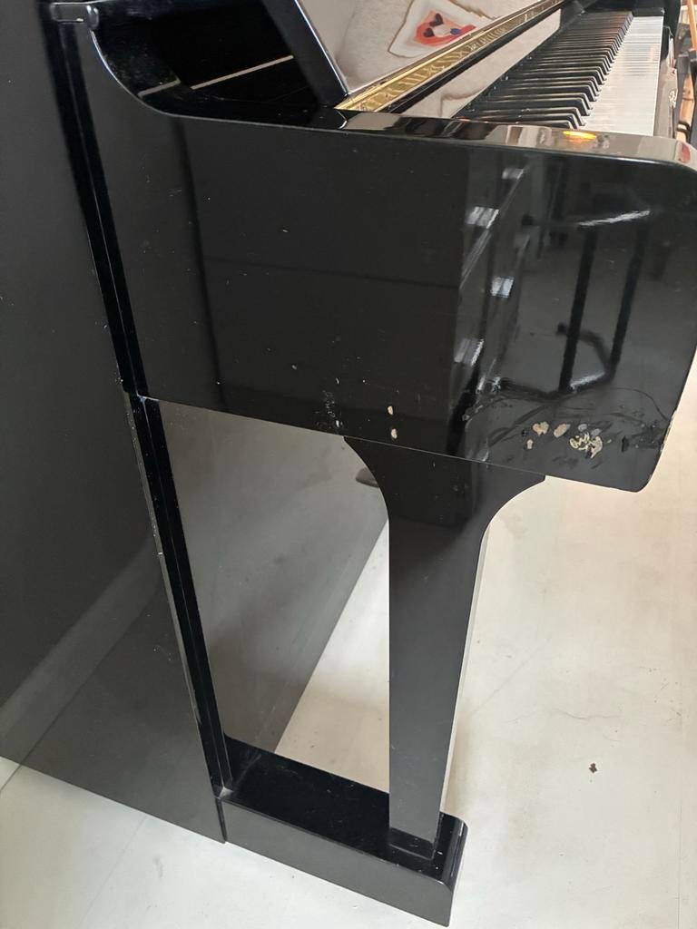 Yamaha U1 Akoestische Piano Zwart Hoogglans, Muziek en Instrumenten, Piano's, Gebruikt, Zwart, Ophalen of Verzenden, Piano