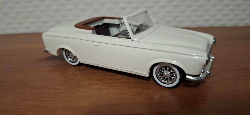 Peugeot 403 Verem 1:43 modelauto, Hobby en Vrije tijd, Modelauto's | 1:43, Ophalen of Verzenden