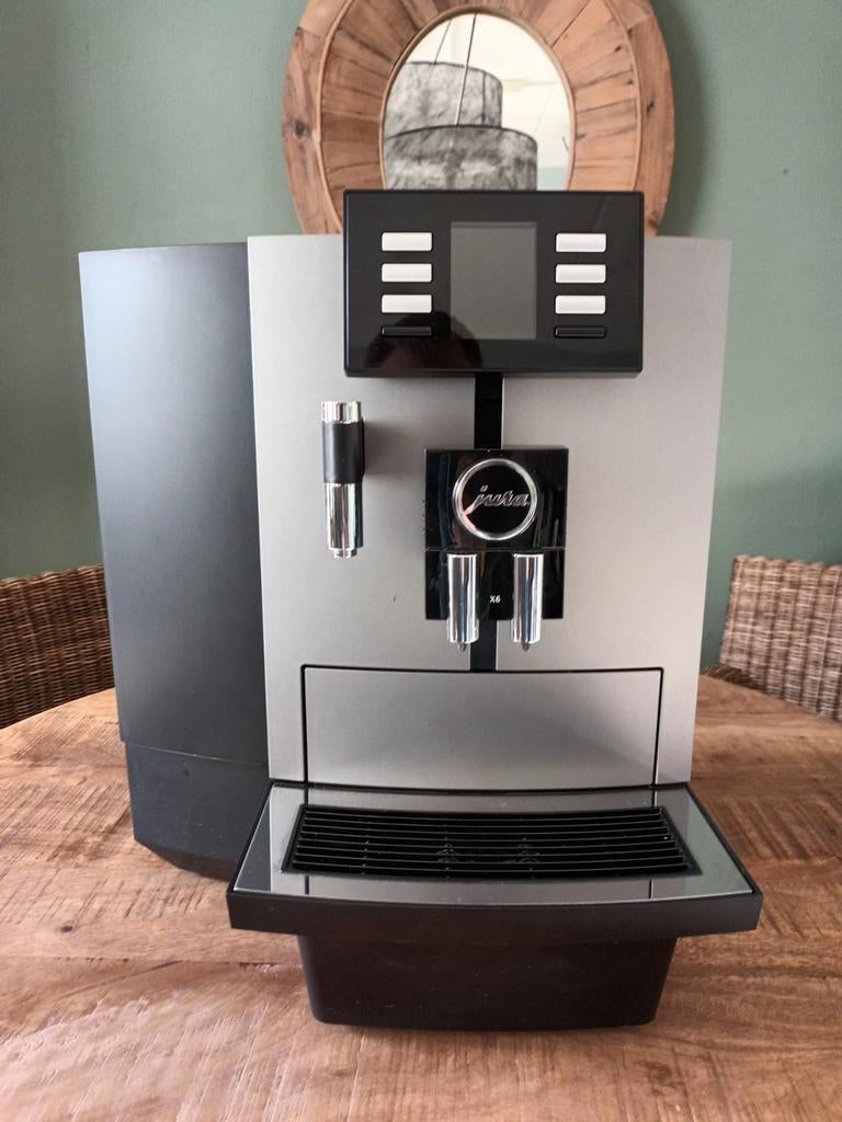 Jura X6 professionele koffiemachine, Witgoed en Apparatuur, Koffiezetapparaten, Zo goed als nieuw, Gemalen koffie, Koffiebonen